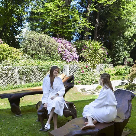 Отель Grand Des Iles Borromees & 5*