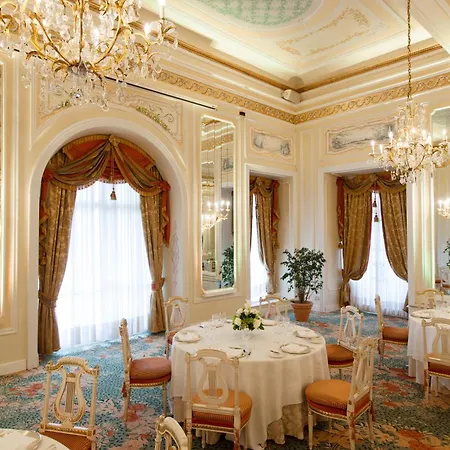 Hotel Grand Des Iles Borromees &