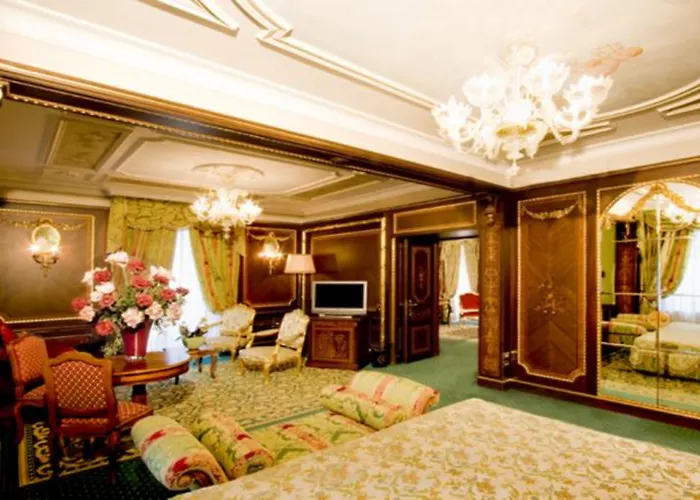 Ξενοδοχείο Grand Des Iles Borromees & 5*