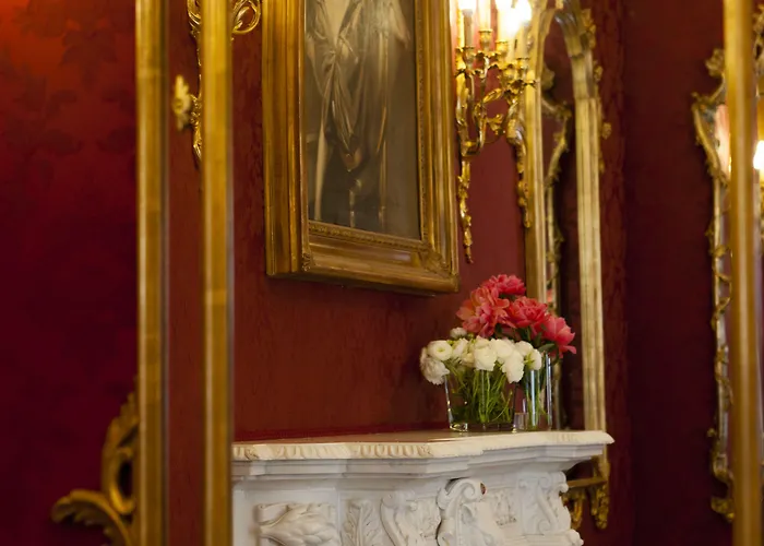 Готель Grand Des Iles Borromees &