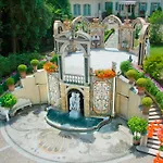 Szálloda Grand Des Iles Borromees & 5*