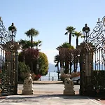 Szálloda Grand Des Iles Borromees & 5*