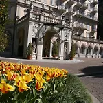 Szálloda Grand Des Iles Borromees & 5*